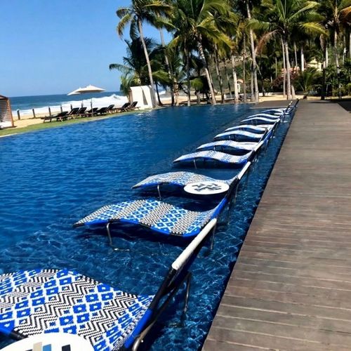 La Patrona Beach Club